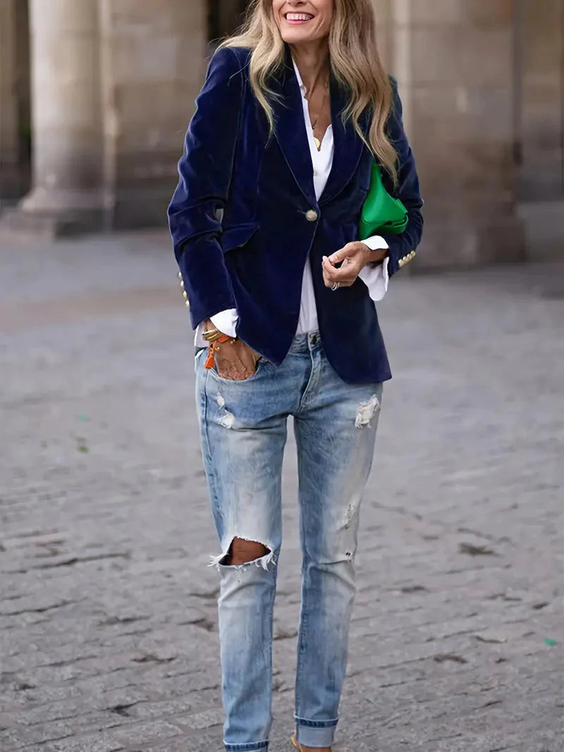 Laurel Crest™ | Elegant Velvet Blazer