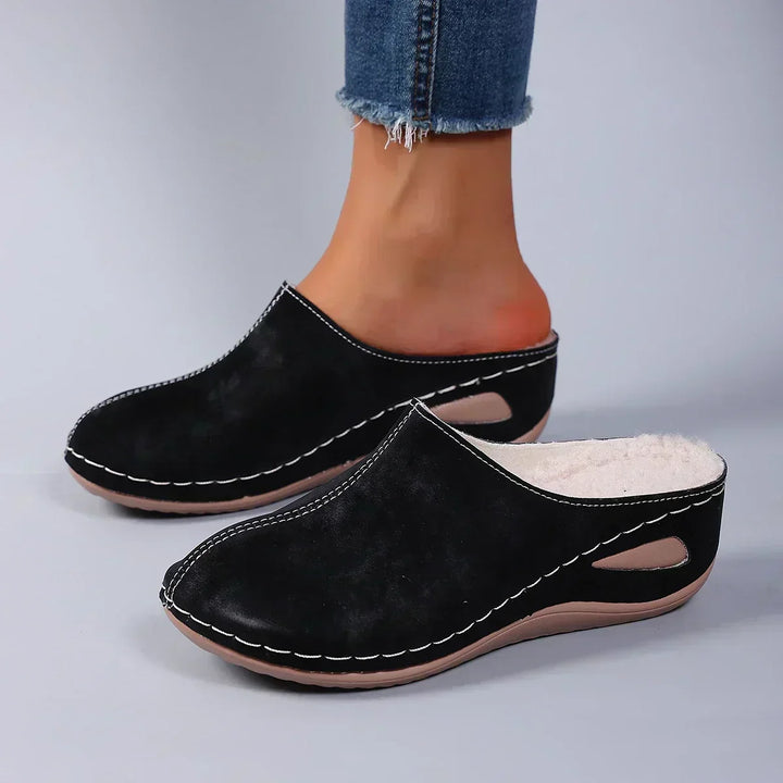 Karen - Orthopedic Slippers